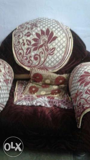 Branded maharaja Sofa good condition Brown colour