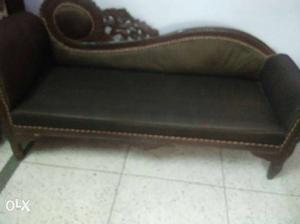 Brown Fainting Couch New condition