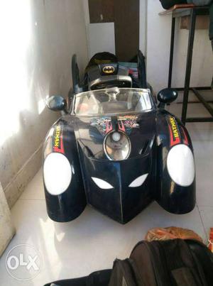 Children's Black And White Batmobile Ride On Toy