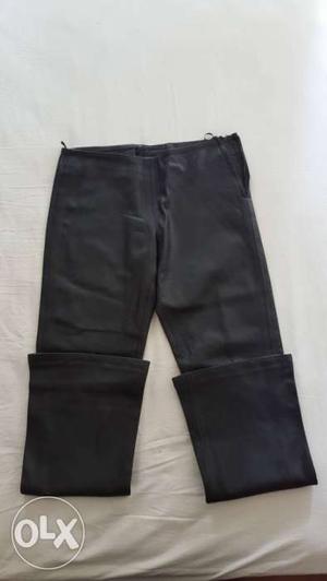 Genune lather pant new and un used,bought it from