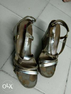 Prada wedge heel size 7/39 original signs of use