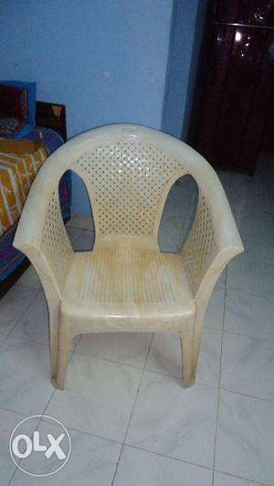 Prima Plastic Arm Chair