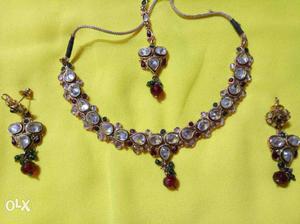Reverse Diamond Set With Red N Green Stone.used.URGENT SELL