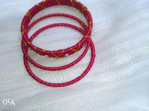 Silk thread bangles pink colour. negotiable price