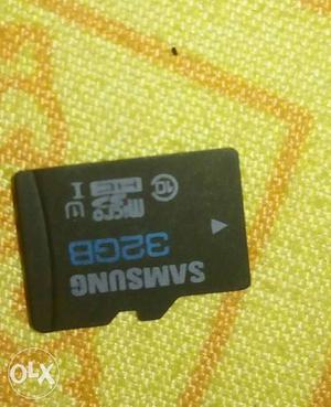 32-gb. Black Samsung SD Card