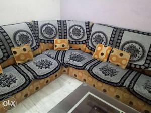 9 Seated Sofa for sale location janak puri