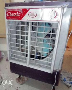 Cooler in good working condition. selling as