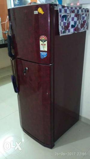 I want to sell my LG fridge in good condition...