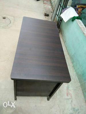 I want to sell my new table - only one month used