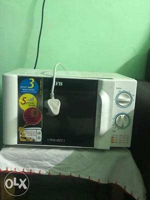 One year old ifb microwave 20 litres