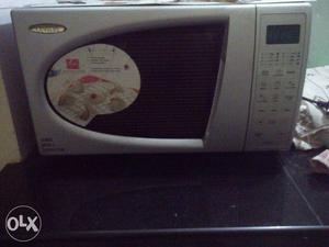 Onida microwave oven with good condition and