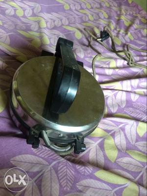 Stainless Steel And Black Roti Maker