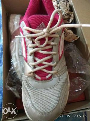 Addidas Ladies Shoes Pink 7 Size, Only a week used Purchased