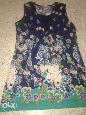 Blue And Grey Floral V-neck Sleeveless top