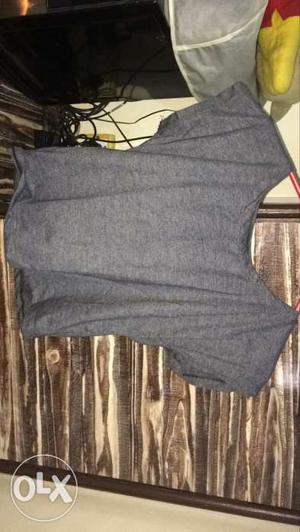 Grey crop top. Not used its new