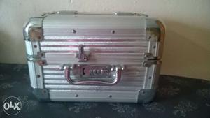 Jewellary box. Opens to 6compartments. Has a