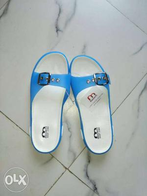 *Magnet sandals for girls* /-