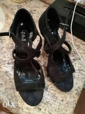 Pair Of Black Leather Open Toe Heel Shoes size 38