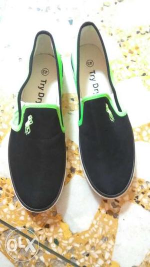 Pair Of Black-and-green Try Dry Slip On Shoes