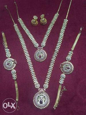 Short and long neck set with earrings and 2 baaju