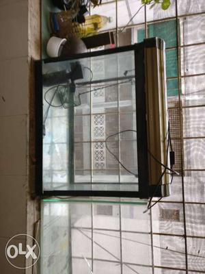 Fish tank set with top cover aereattor filter