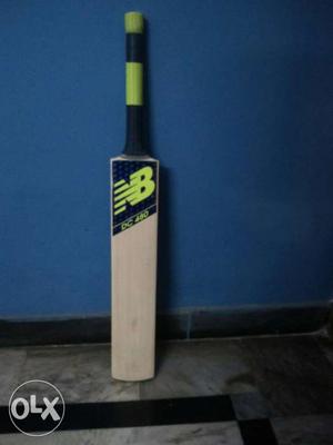 NB DC 480 english willow unused bat. its imported