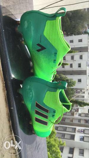 Adidas men green 17.1 primeknit football shoes.