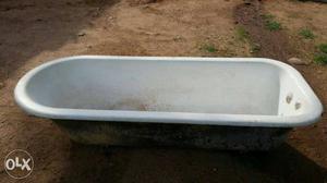 Full Size bath tub for sale.steel and enamel.
