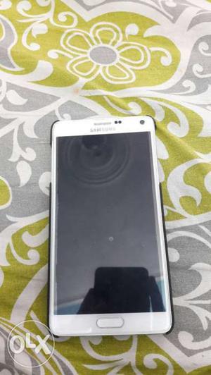 Galaxy Note 4 in Great condition with Earphones n