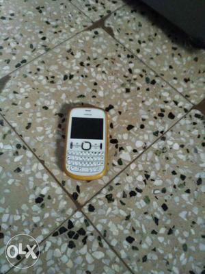 Good condition of nokia mobile with charger