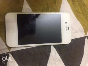 IPhone 4 White 8gb in excellent condtion