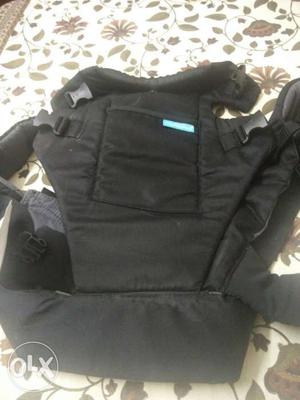 Infantino baby carrier..mint condition.. hardly