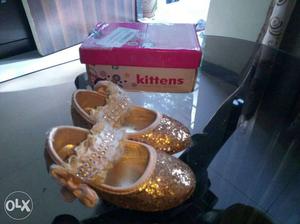 KITTENS Golden Glitter Belly Shoes