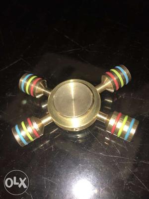 New golden spinner fidget