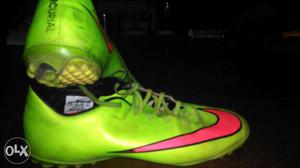 Pair Of Green-and-pink Nike Mercurial Soccer Cleatr