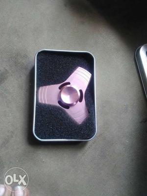 Pink Fidget Tri-spinner With Case