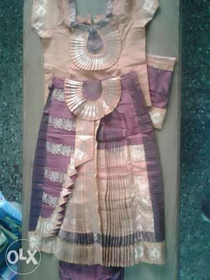 Real silk. Size:4th to7th std girls