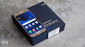 Samsung galaxy s7 in fresh condition with all
