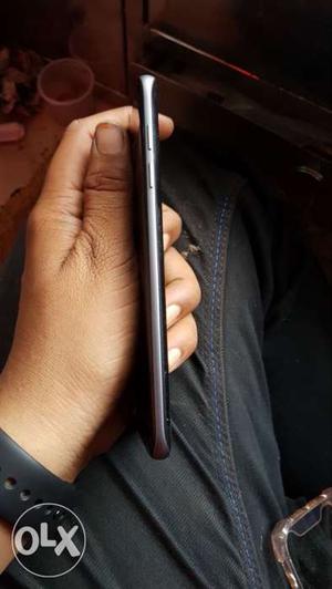 Samsung s7 edge 6 months old pis black colour