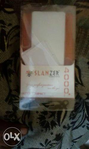 Slanzer power bank two wks used...with bill and.good wrkng