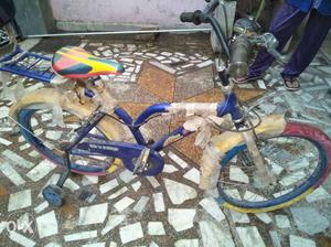 Toddler's Blue Bicycle With Training Wheel