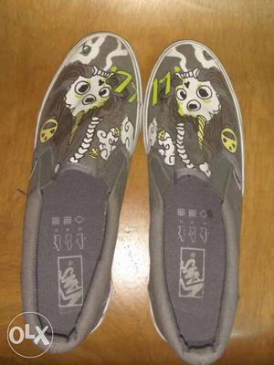 Vans loofers in very excellent condition not at