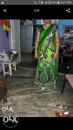 Women's Green And Black Floral Sari