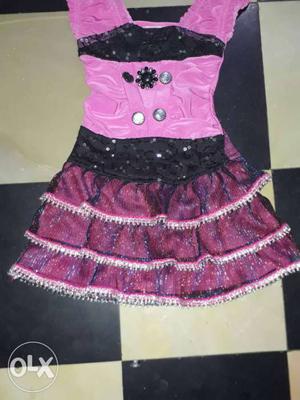 Women's Pink And Black Satin Layered V-neck Sleeveless Dress