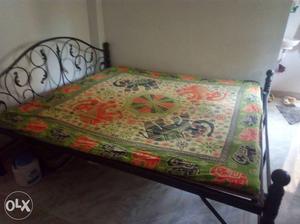 6/6.5 iron bed sell urjant folded
