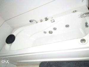 Brand new imported jacuzzi bath tub on immediate