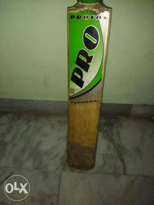 Brown And Green Prolo Pro Cricket Bat