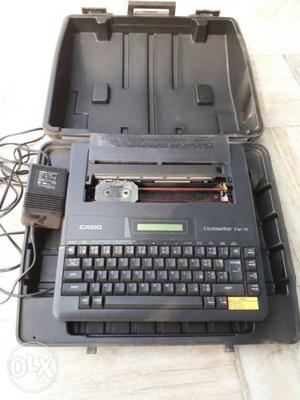 Electronic typewriter with memory.