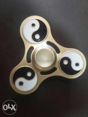 Gold-colored metal Fidget Hand Spinner