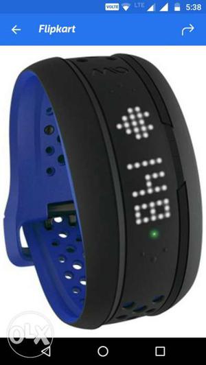 Mio fuse heart rate monitor and pedometer with